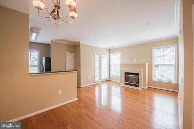 Building Photo - 3830 Lightfoot St