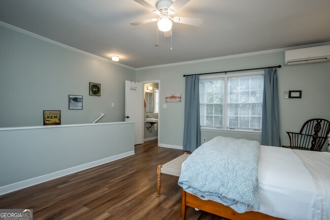 Building Photo - 290.5 Milledge Cir