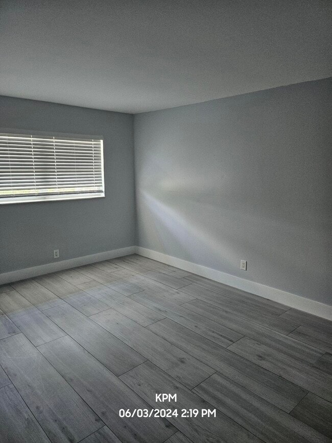 Building Photo - 340 NW 19th St