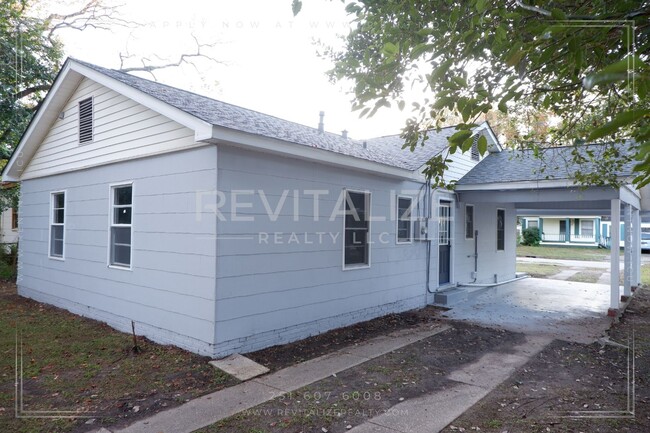 Building Photo - Newly Updated 3 Bed/1 Bath Home in Midtown!