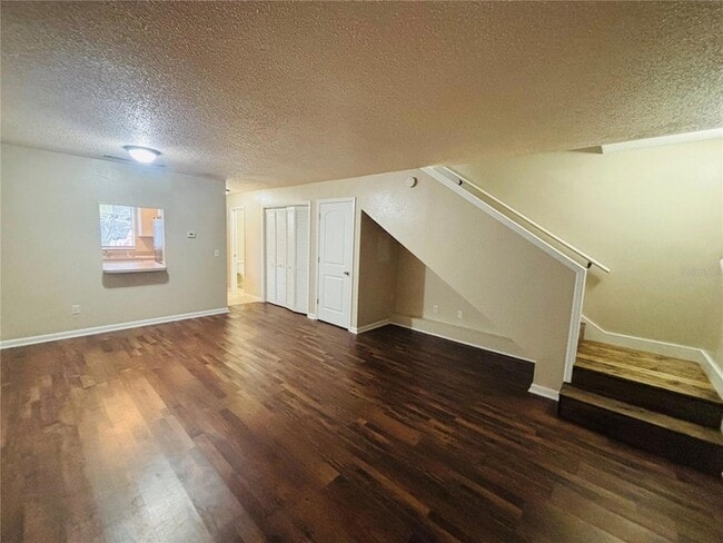 Building Photo - 1023 NE 2nd St