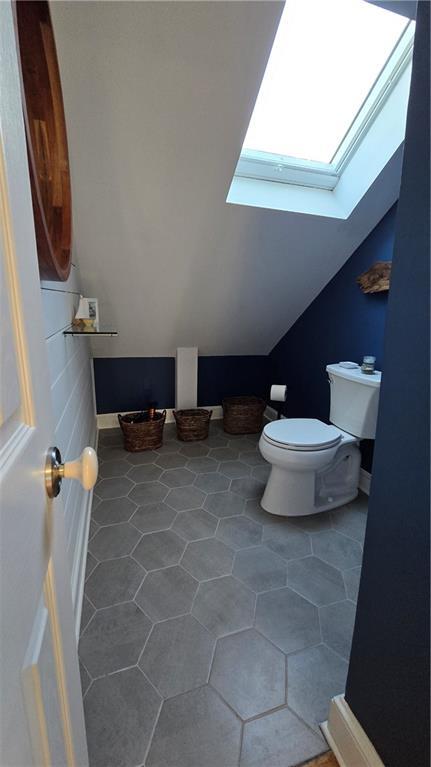 Building Photo - 42 Kay St