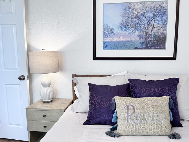 Building Photo - Rocky Court