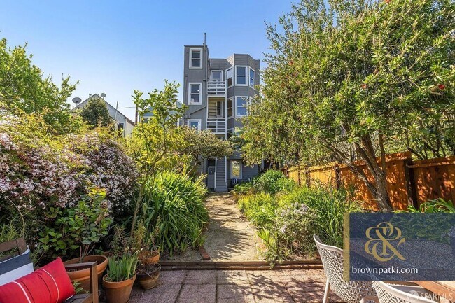 Building Photo - 38 Caselli Ave