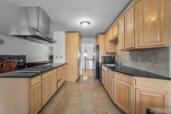 Building Photo - 35 Westwind Rd