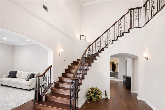 Building Photo - 7357 Golf Club Dr