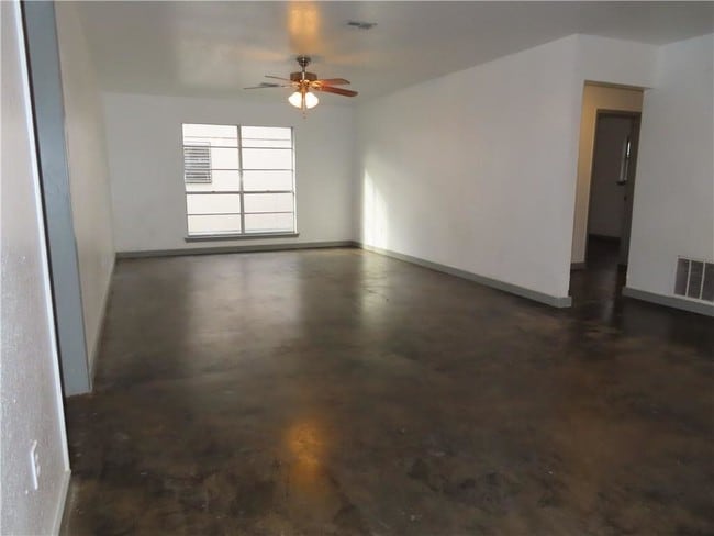 Building Photo - 6714 Rhonda Dr