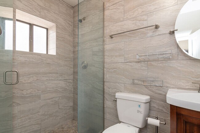 Building Photo - 728 Montez Pl