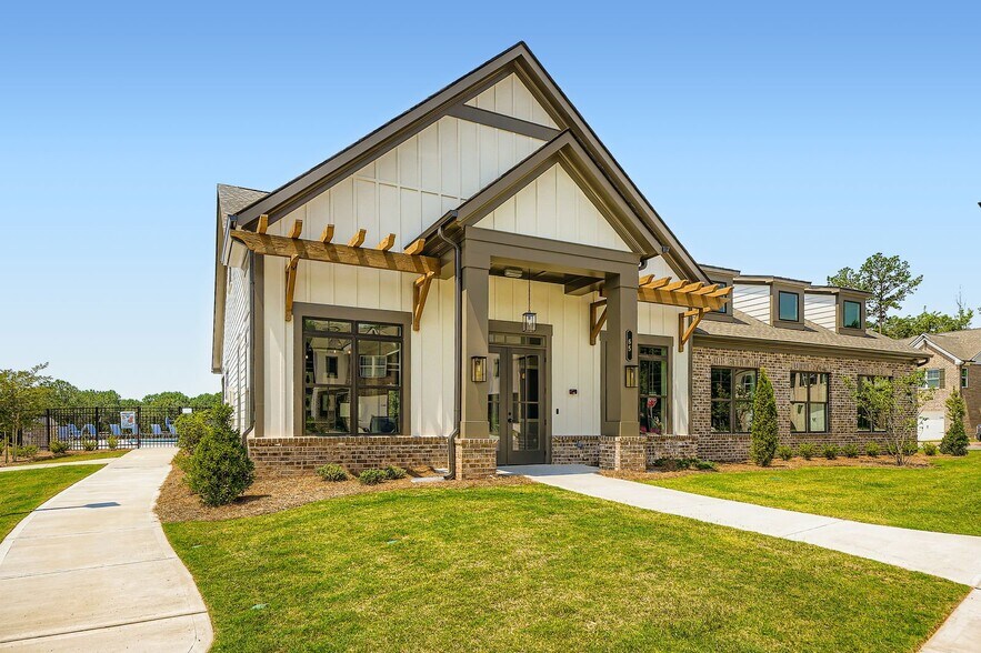 Building Photo - 94 Basswood Ln