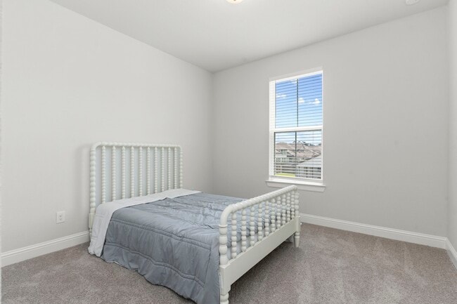 Building Photo - 316 Coldwater Creek Ct