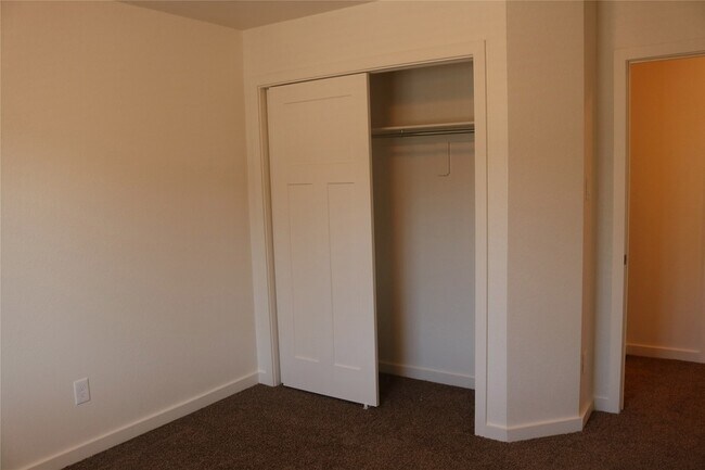 Building Photo - 10535 Mills Rd