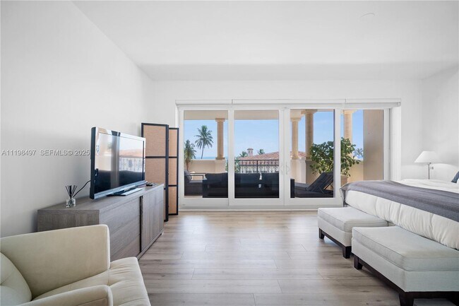 Building Photo - 19234 Fisher Island Dr