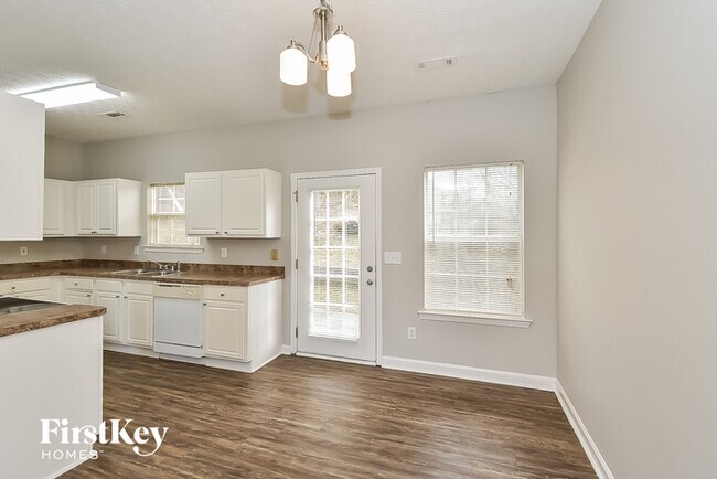 Building Photo - 4524 Swan Trce