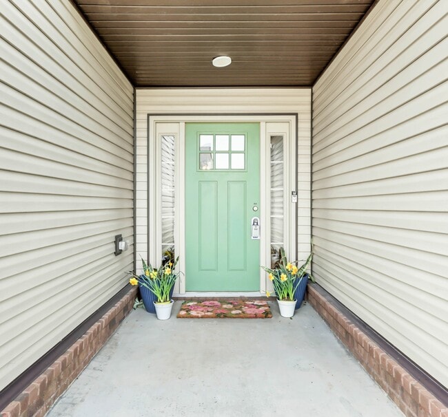 Building Photo - 516 Castle Pinckney Ln
