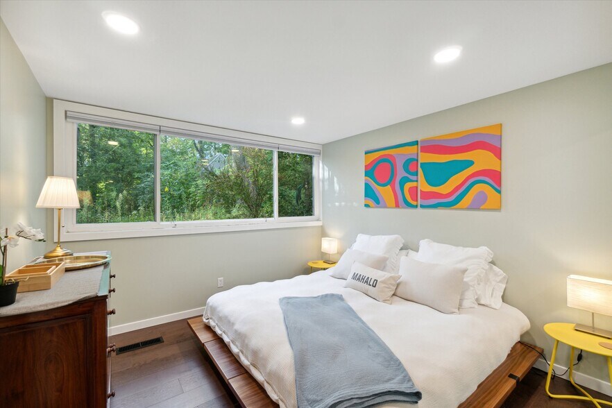 Building Photo - 1807 Fair St