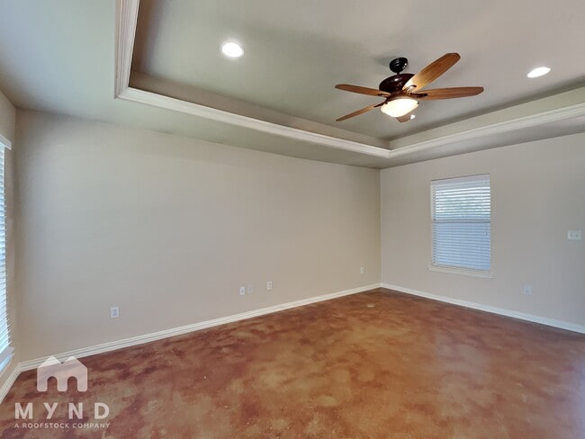 Building Photo - 102 Jolin Ln