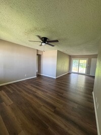 Building Photo - 3 Bedroom 3 Bathroom House