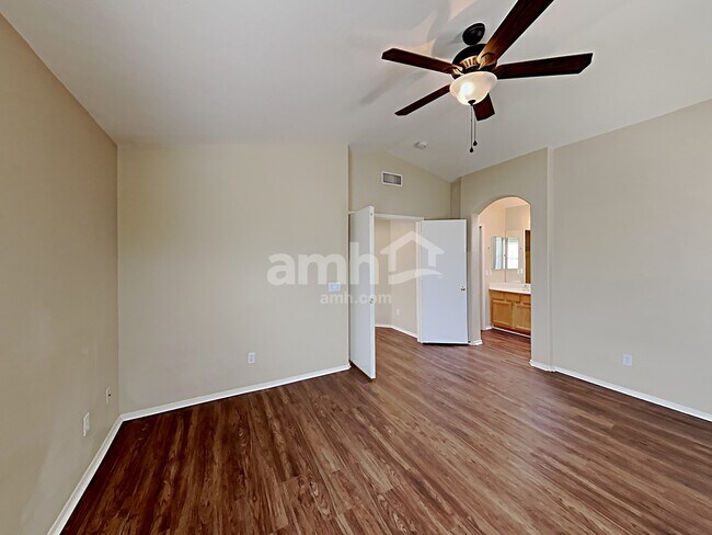 Building Photo - 10008 E Capri Ave