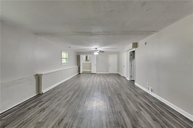 Building Photo - 174 Fox Dr