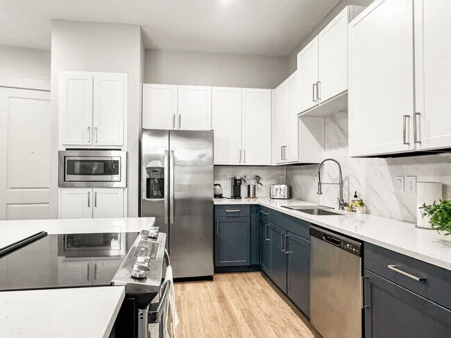 Building Photo - 2901 Indiana St