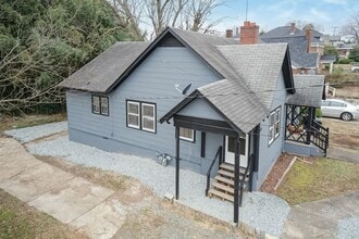 Building Photo - N Main St Duplex