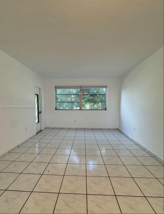 Building Photo - 1 bedroom in Aventura FL 33180