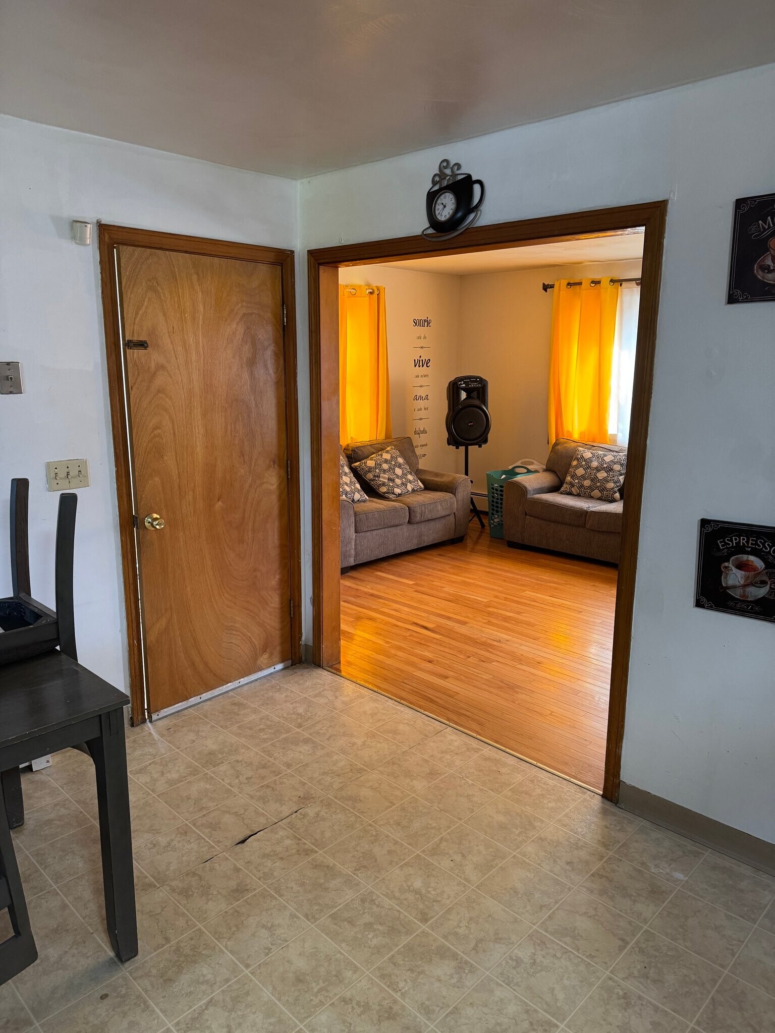 Building Photo - 98 Hartley Dr