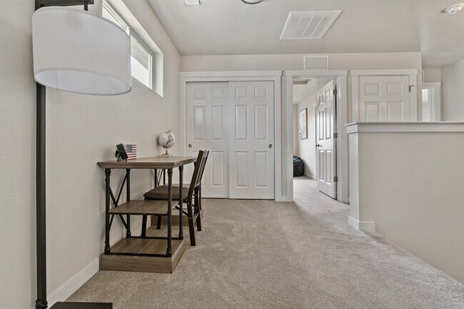 Building Photo - 2646 W Snyder St