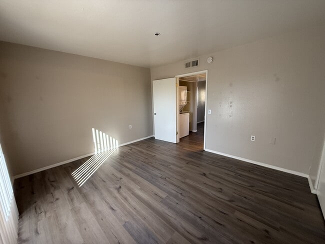 Primary Photo - 12221 W Bell Rd