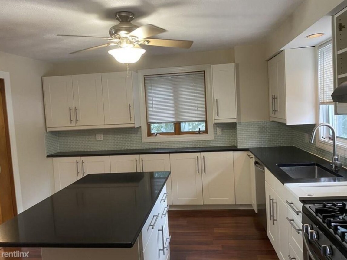 Building Photo - 60 Homer Ave