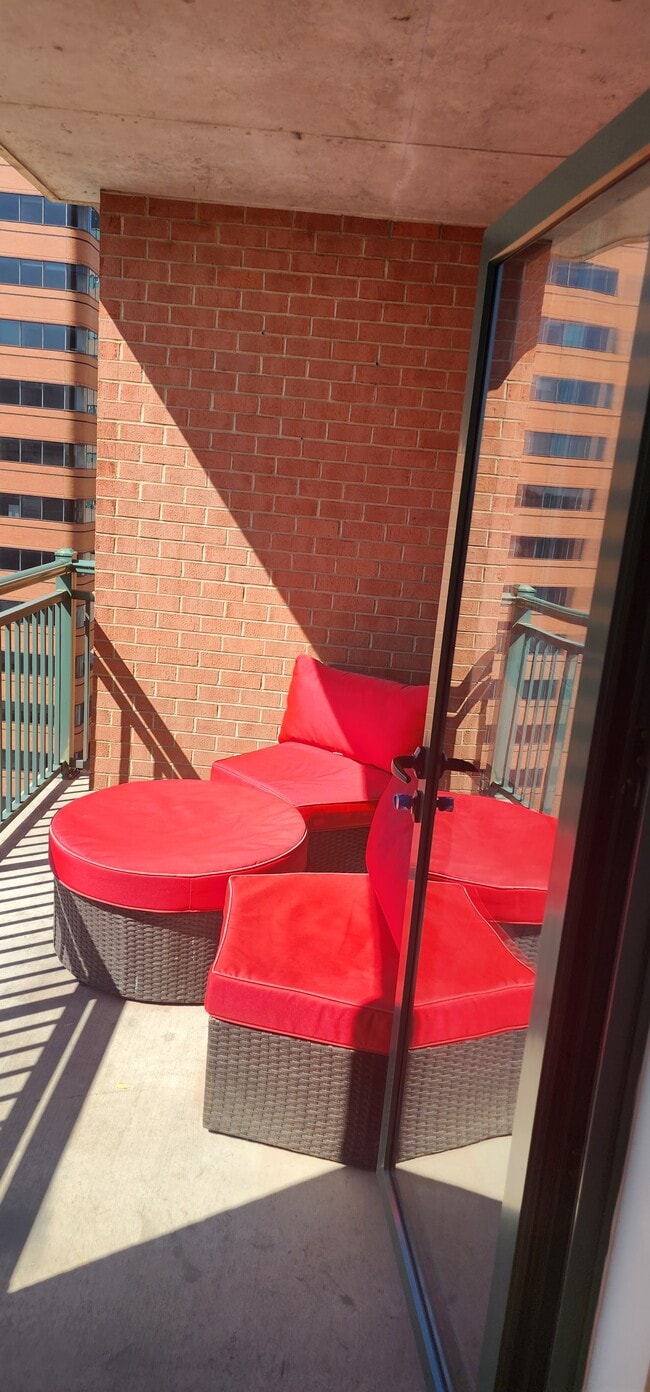 Building Photo - 414 Water St