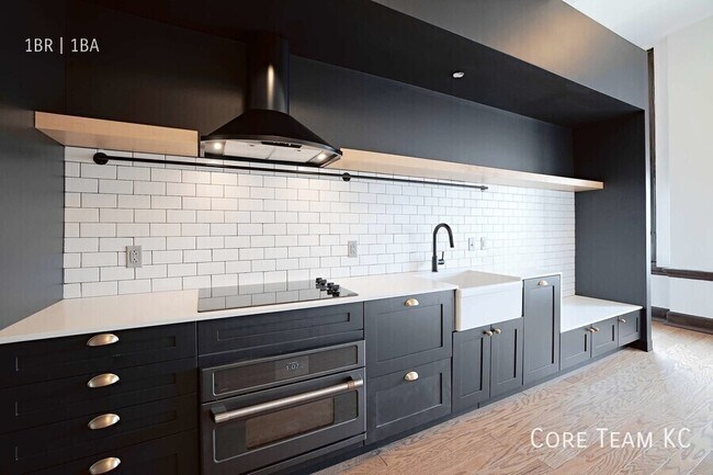 Building Photo - 310 E 39th-A1