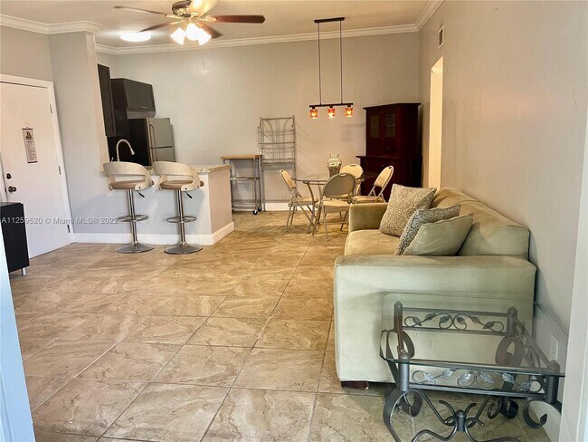 Building Photo - 9729 Hammocks Blvd