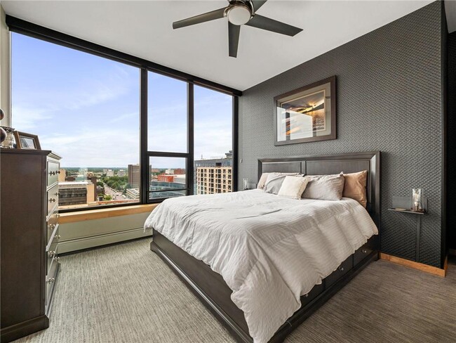 Building Photo - 740 Portland Ave