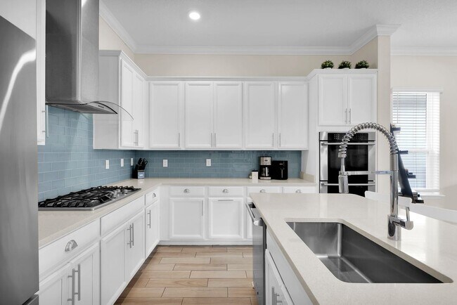 Building Photo - 2839 Montilla Dr