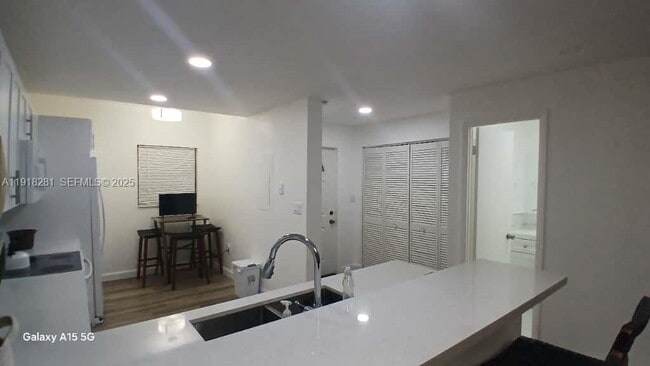 Building Photo - 3851 Estepona Ave