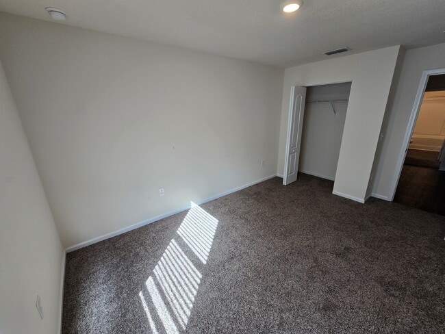 Building Photo - 118 Holston Cir