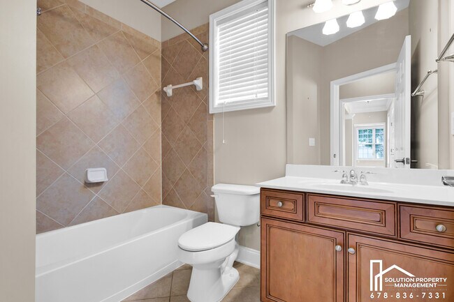 Building Photo - 5358 Manor View Dr NW