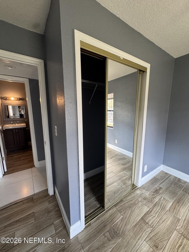 Building Photo - 5415 Lori Dr S