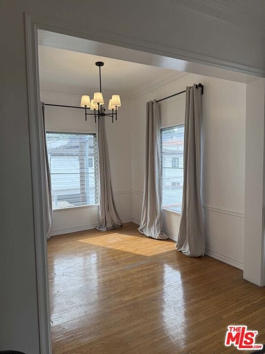 Building Photo - 157 N La Peer Dr