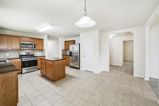 Building Photo - 21323 Slate Crossing Ln