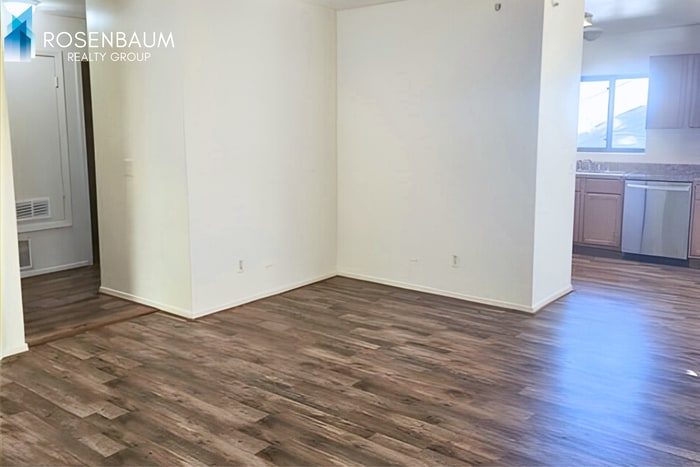 Building Photo - 114 S Virginia St