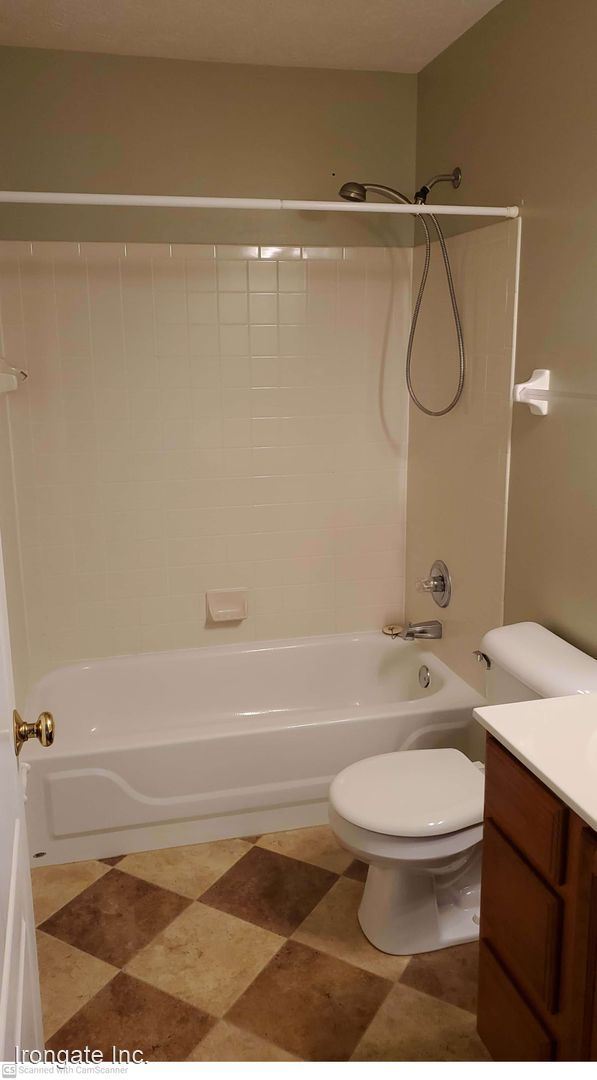 Building Photo - 4 br, 2.5 bath House - 1058 Whitetail Dr