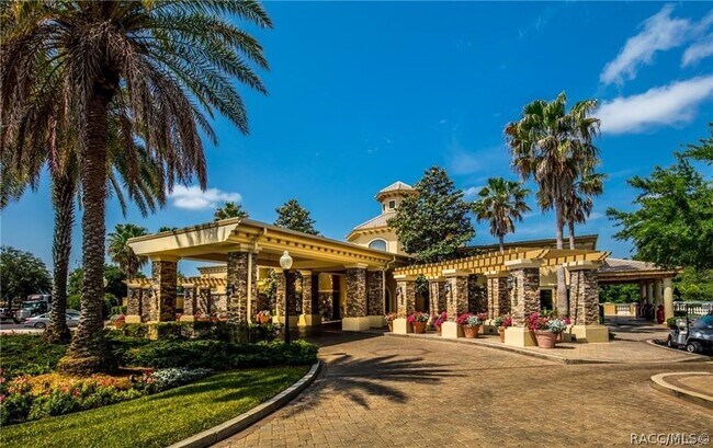 Building Photo - 1124 W Skyview Crossing Dr