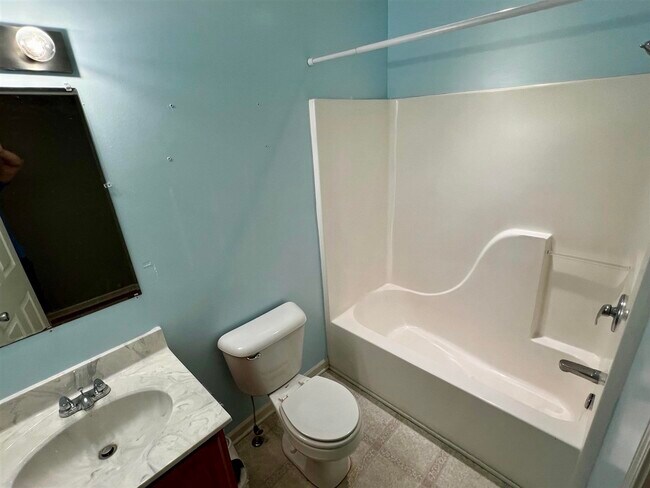 Building Photo - 342 Turkey Run Dr