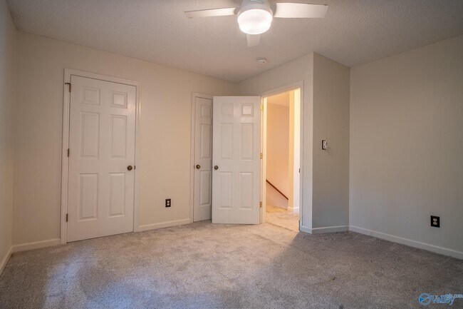 Building Photo - 8151 Oldfield Rd SW