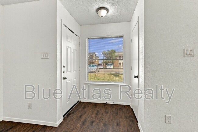 Building Photo - 5104 Herrick Ct