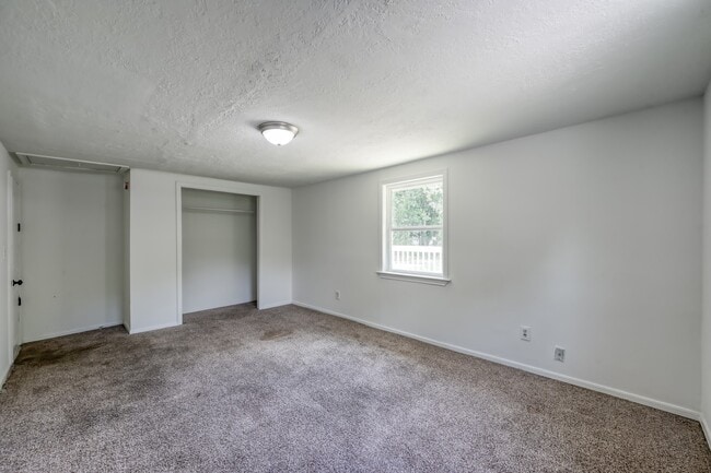 Building Photo - 29906 Hunters Rd