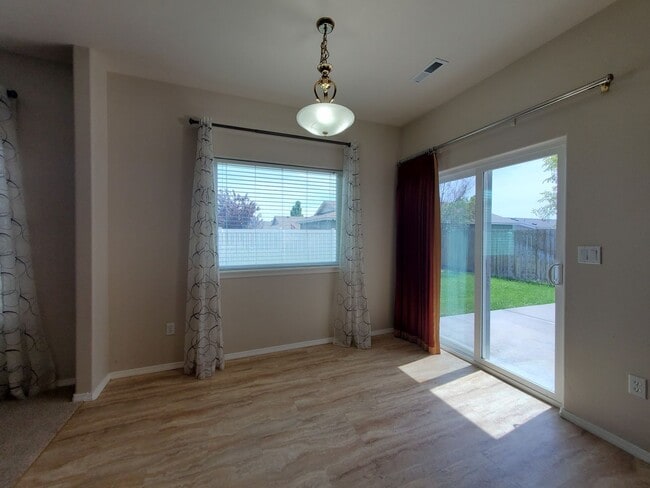 Building Photo - 1506 Desert Springs Ave