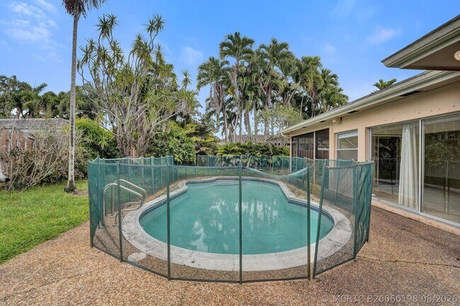 Building Photo - 4721 Sarazen Dr